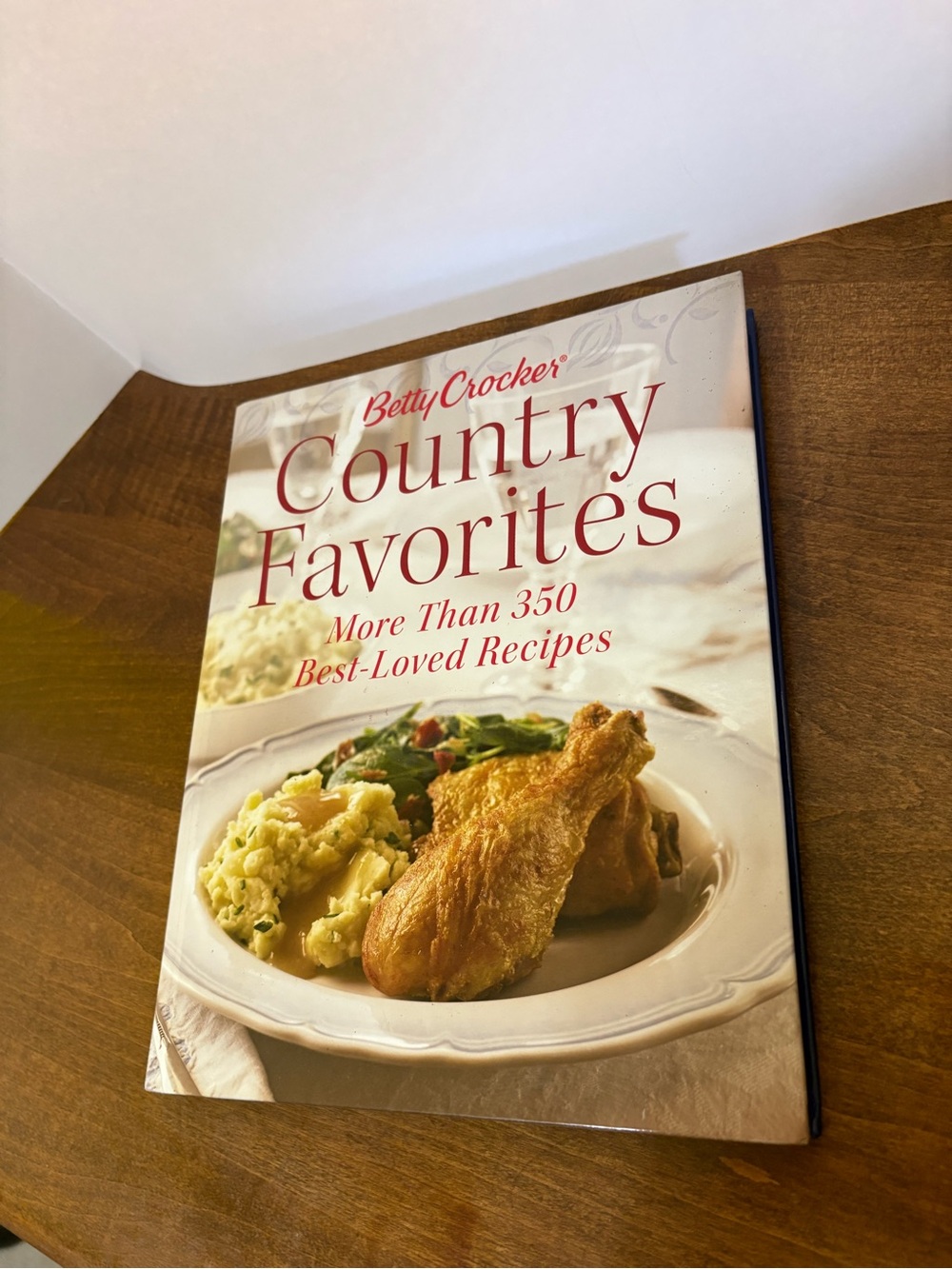 Betty Crocker Country Favorites Cookbook - White & Red Cover with Food Photo
